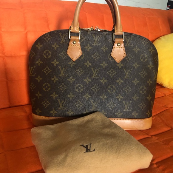 Louis Vuitton Handbags - ❌SOLD❌💯Authentic Lv Alma Mono Pm